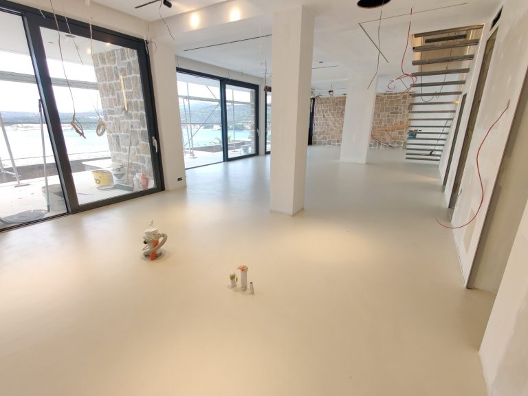 villa Rogoznica walls and floors mikrocement